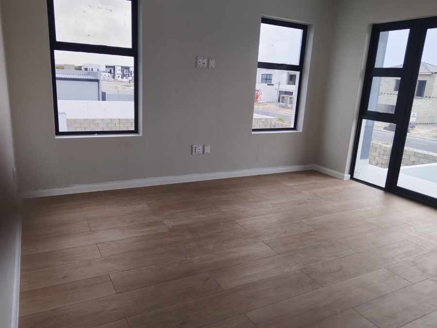 4 Bedroom Property for Sale in Sandown Western Cape